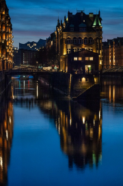 Night Mirrored