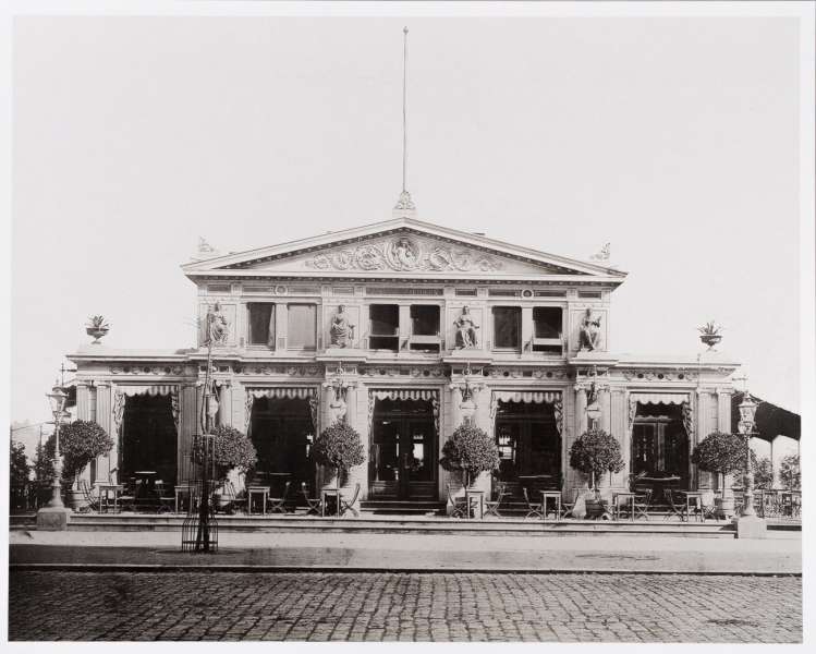 Hamburg's Alster Pavillion on the Jungfernstieg