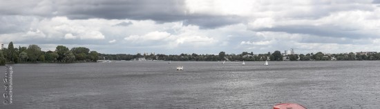 Blick über die Aussenalster im Herbst